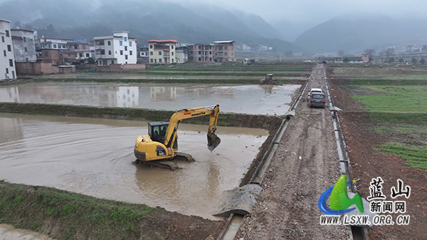 蓝山县推进高标准农田建设 绘就农业生产好“丰”景2.jpg