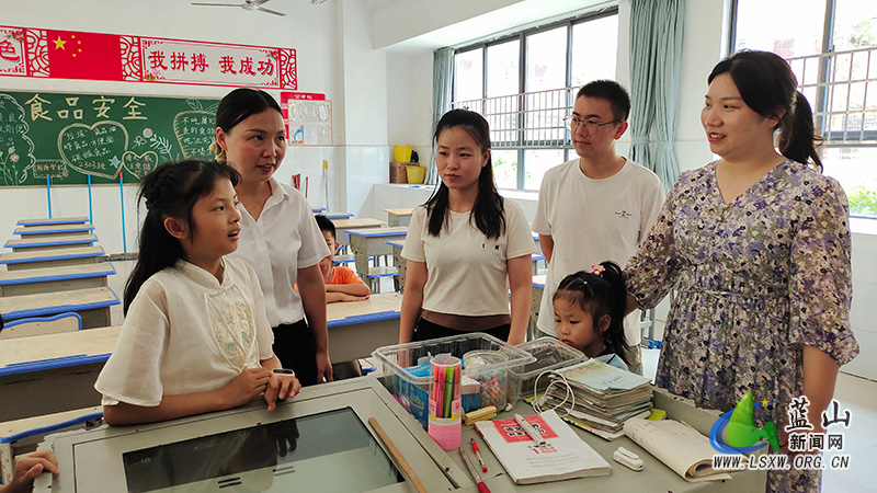 我县破解员工子女入学难题 助力园区企业发展壮大2.jpg