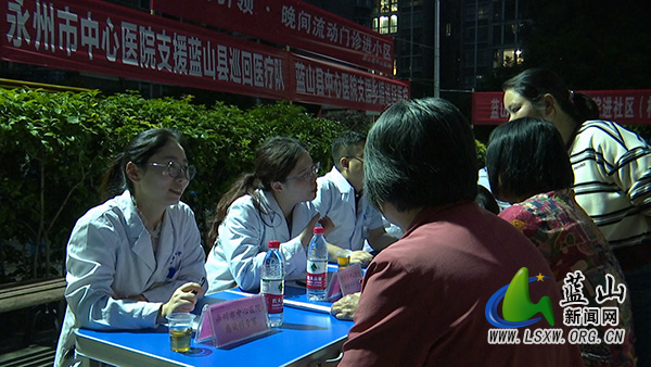 我县开展2025年医保基金监管集中宣传月活动.jpg