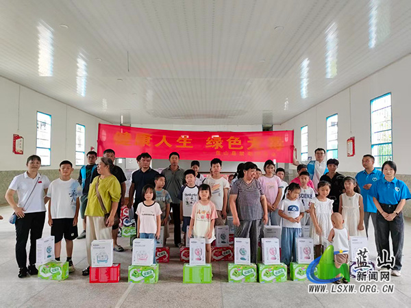 蓝山禁毒宣教中心:诵读润童心 禁毒护成长.jpg 蓝山禁毒宣教中心:诵读润童心 禁毒护成长.jpg