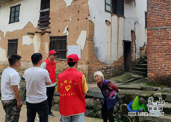 大桥瑶族乡：闻“汛”而动保平安.jpg