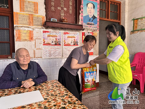 毛俊镇：助残走访送温暖 精准帮扶暖民心.jpg